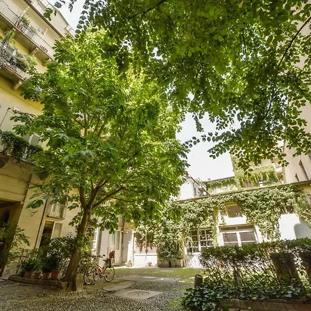 Bijou Accademia 21